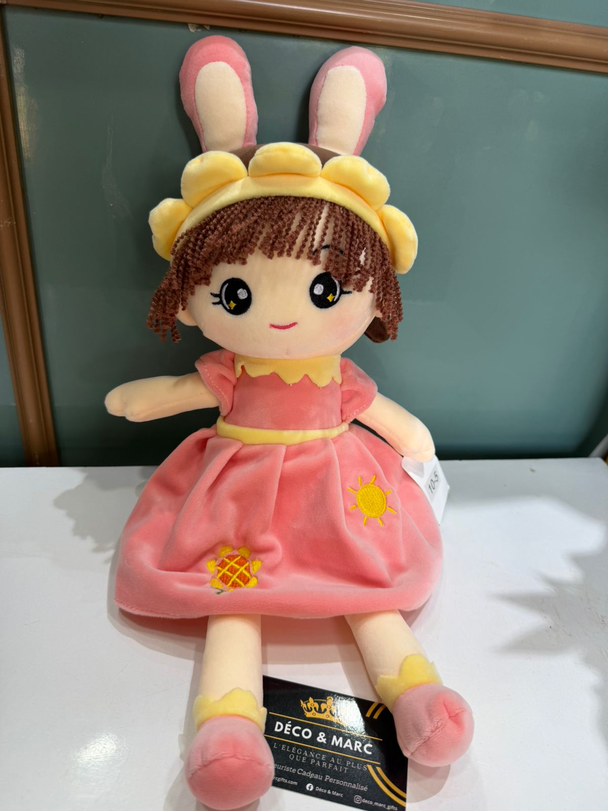 Luxury Flower Bouquet with Plush Doll - الصورة 2