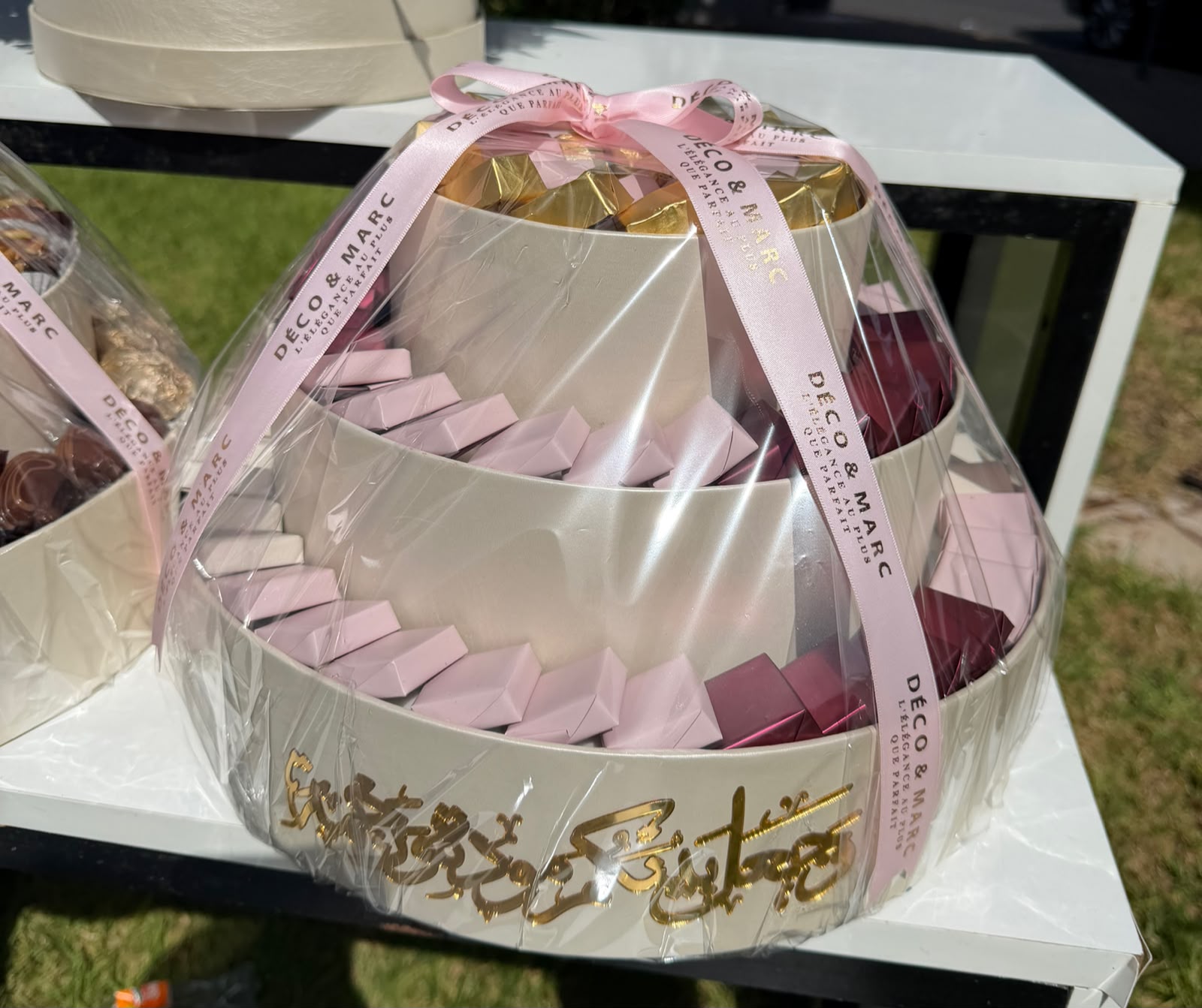 Coffret Prestige Chocolat, Dattes & Fleurs - الصورة 3
